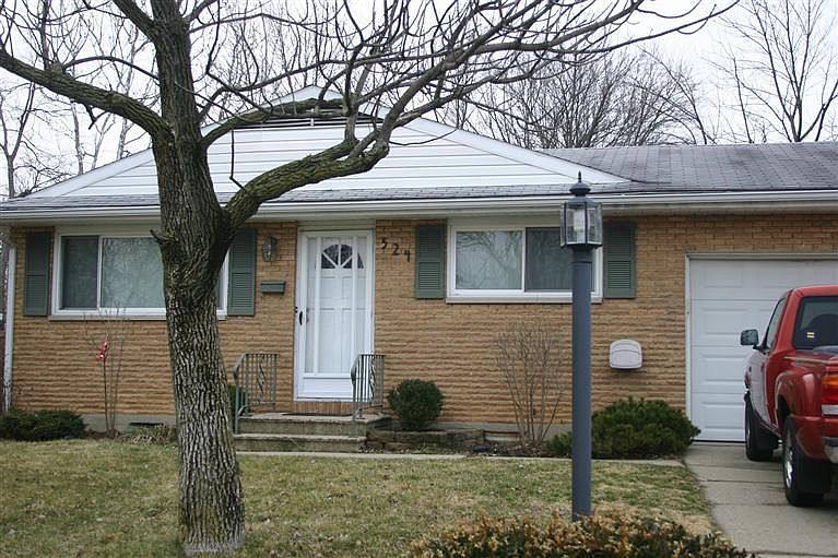 1st image of 524 Carolyn Dr