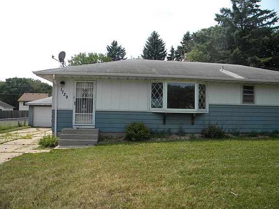 5th image of 1729 Clarence St N