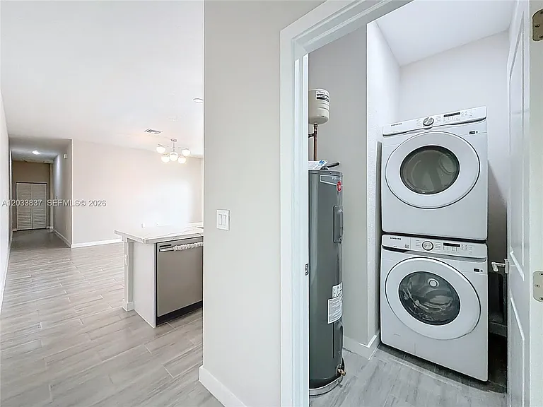 410 NW 41st St #410 — Photo 21