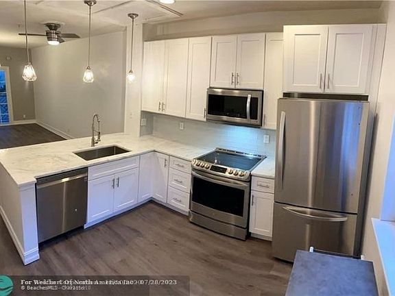 3rd image of 466 NE 2nd Ave
