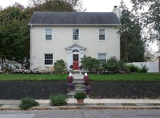 18 E Albemarle Ave, Lansdowne, PA 19050