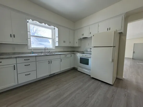 881 W Mason St, Green Bay, WI 54303