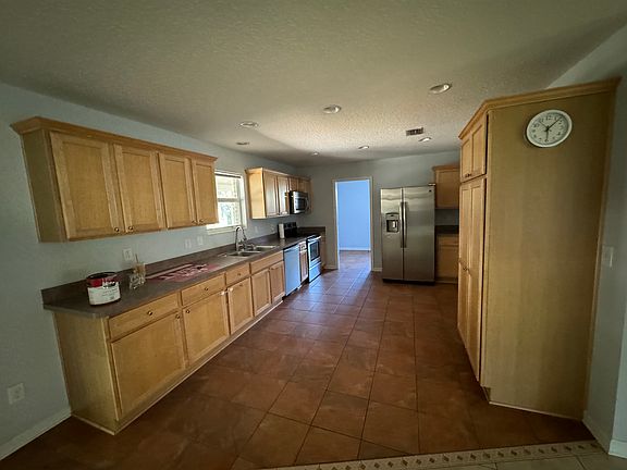 5th image of 2704 Cedarcrest Dr