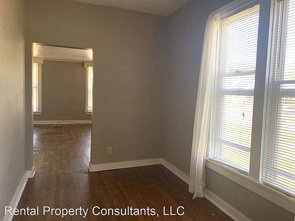 4th image of 852 College Ave NE #2