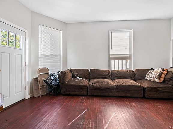 5th image of 7 Washington Ave