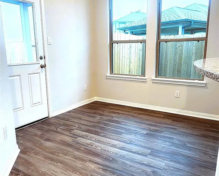207 Tejas Village Pkwy — Photo 9
