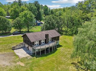 48 Chambers View Dr, Clyde, NC 28721