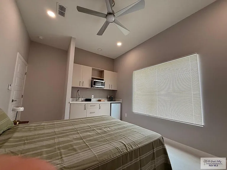 122 Canteros Dr — Photo 5