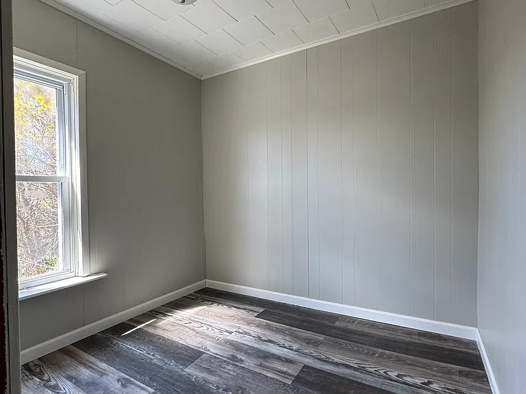 228 Washington Ave — Photo 12