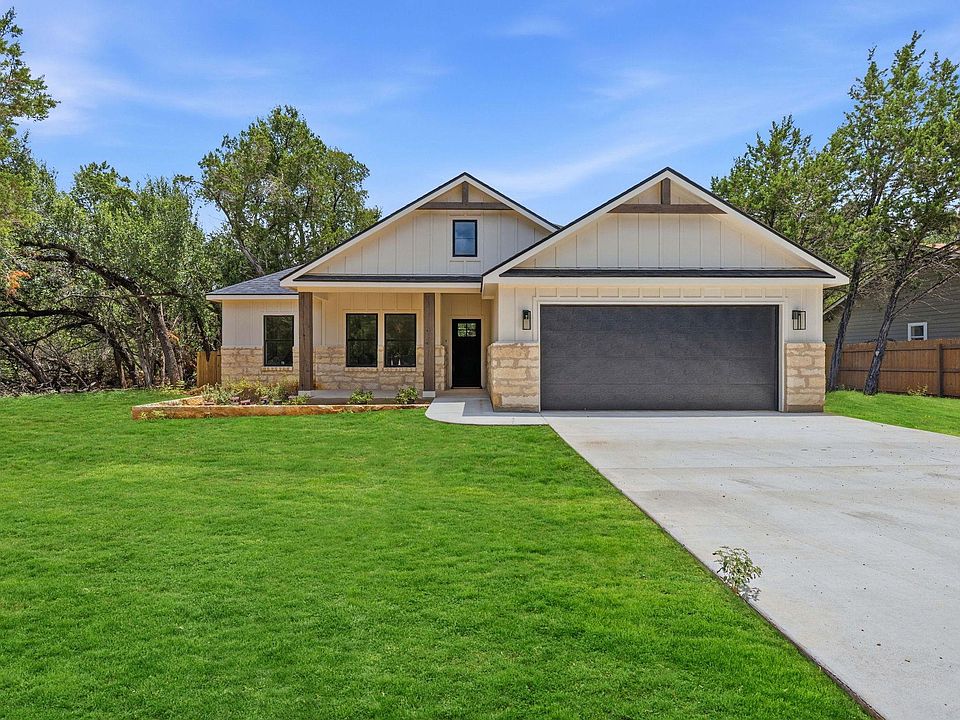 1st image of 13 Country Place Dr
