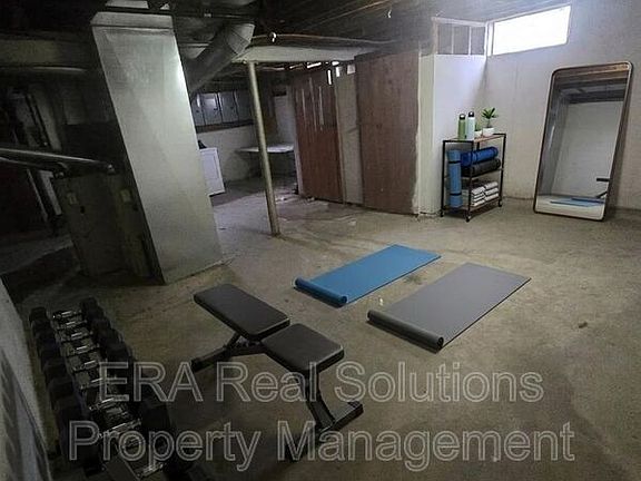 3rd image of 107 N Hampton Rd APT A