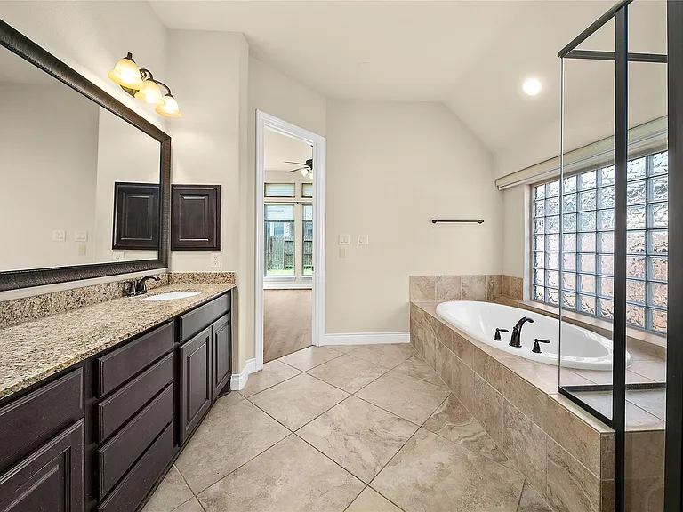 29131 Erica Lee Ct — Photo 13