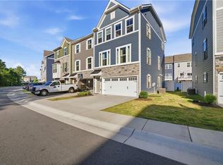 959 Gabion Way, Chesapeake, VA 23323