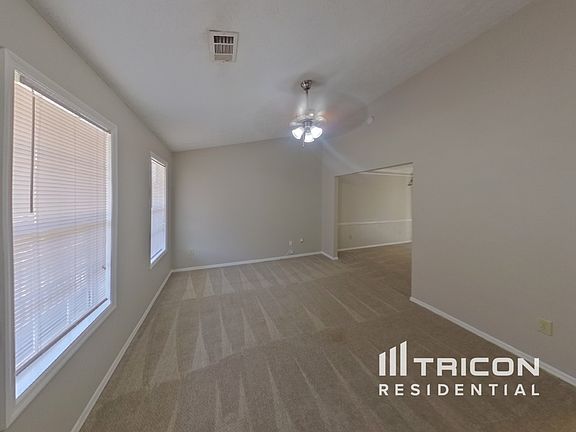 4th image of 749 Shore Dr