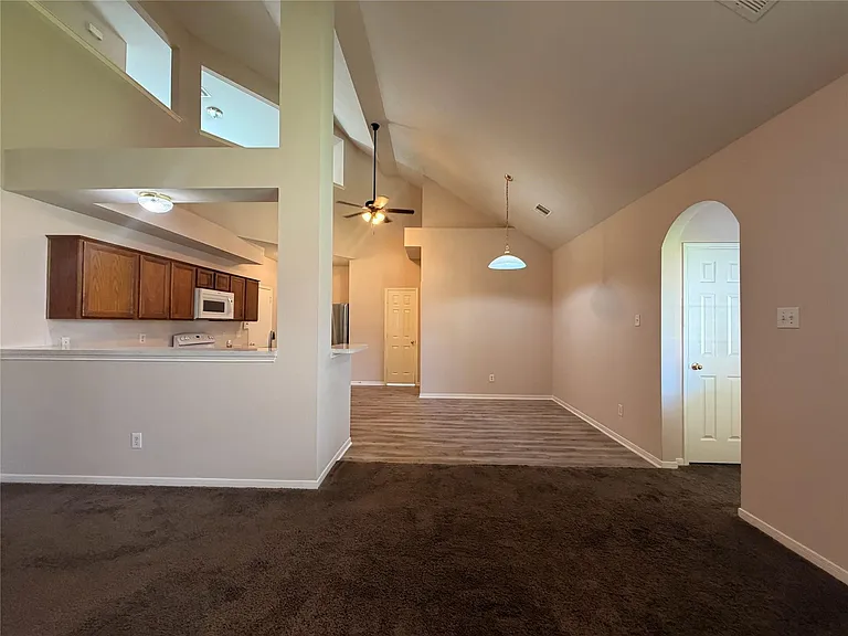 1535 Monterra Point — Photo 8