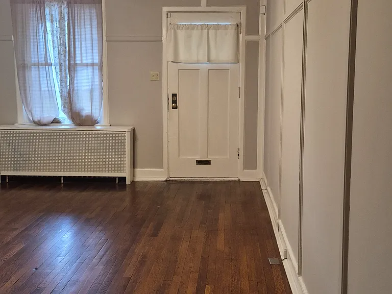 3109 N 6th St — Photo 11