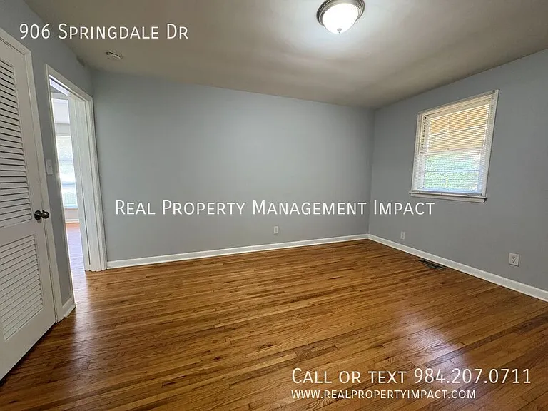 906 Springdale Dr — Photo 18
