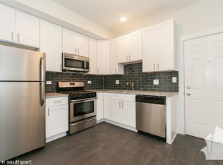 3121 N Southport Ave #811, Chicago, IL 60657