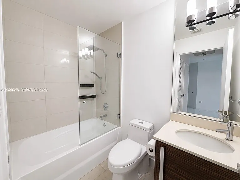 2020 N Bayshore Dr #2909 — Photo 17