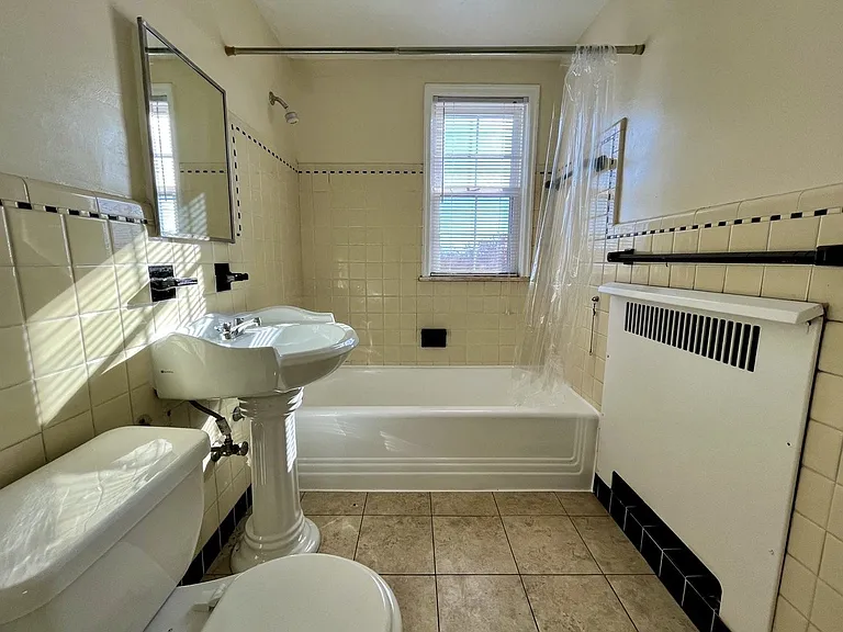 Cormere Typical Bathroom
