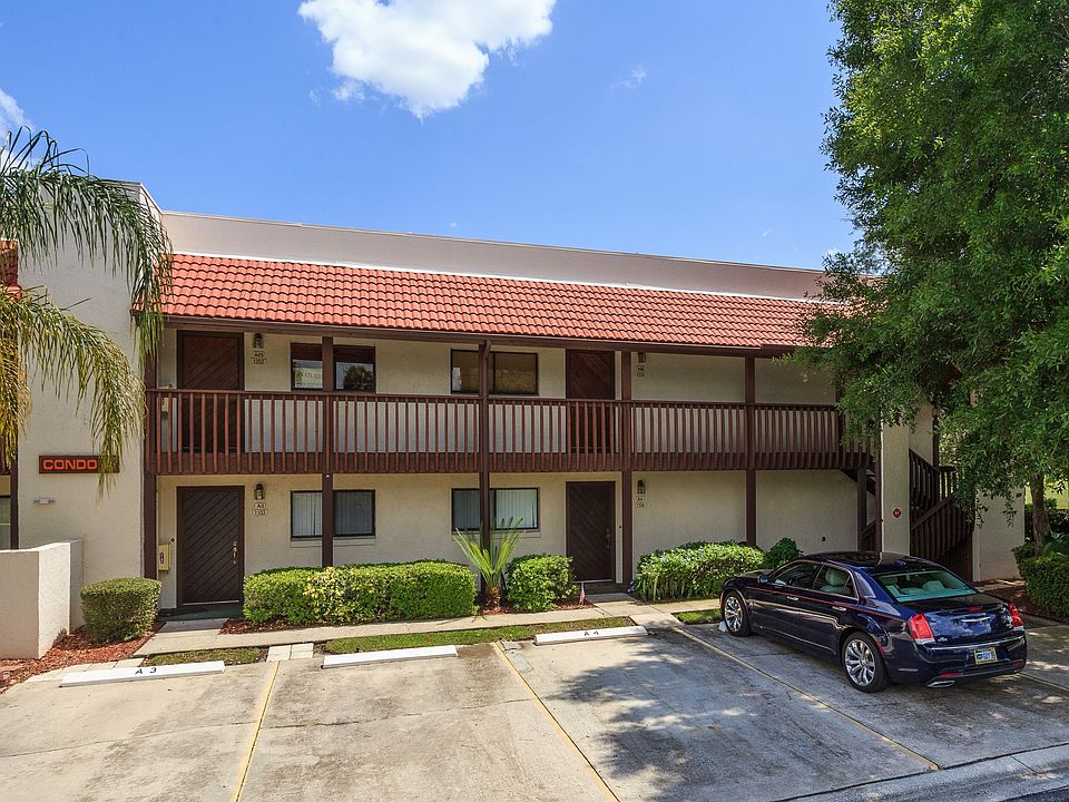 1st image of 1203 Country Club Dr