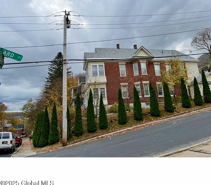 3rd image of 240-242 Vrooman Avenue