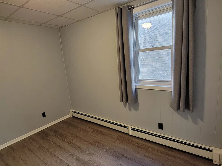 60 Birch Ave S — Photo 15
