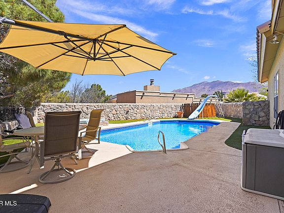 4th image of 905 Las Palmas Way
