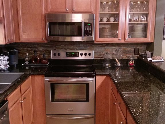 5th image of 3030 Suncrest Dr Unit 408