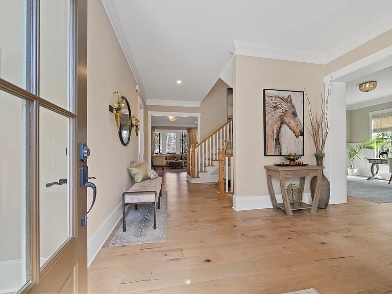 1020 Turnberry Cir — Photo 8
