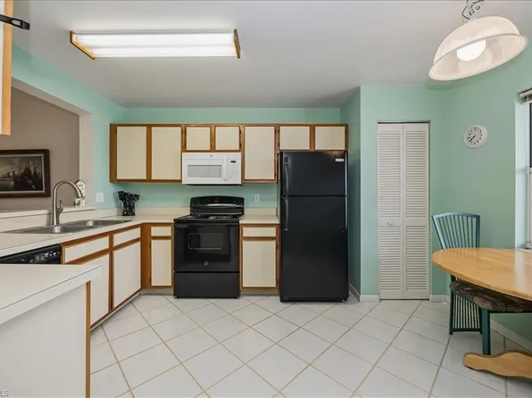 1343 Churchill CIR #H202, NAPLES, FL 34116