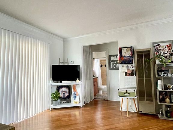 Living Room with sliding door to balcony