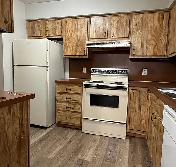 5901 Ryewyck Dr — Photo 4