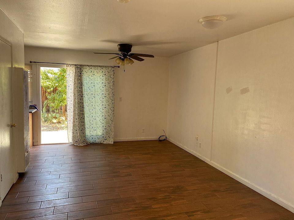 2nd image of 1843 Threadneedle Way