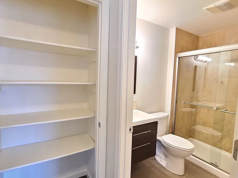 827 E Ermina Ave — Photo 14