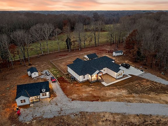 67th image of 377 Margot Dr