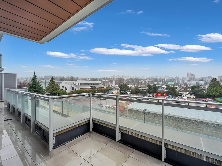 755 Harbourside Dr #320 — Photo 11