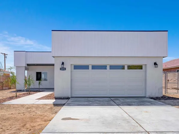 1231 Roselle Ave, Thermal, CA 92274