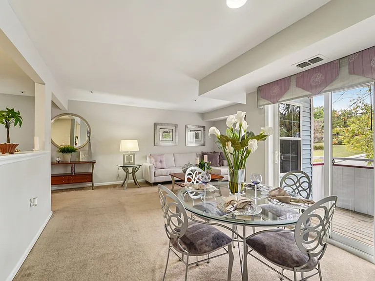 2 Bedrooms, 2 Full Bathrooms, 1147 Square Feet - Living/Dining Area, Pass-thru Breakfast Nook