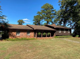 206 Choctaw Dr, Eufaula, AL 36027