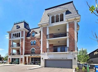 208 Main St #3, Markham, ON L3R6J8