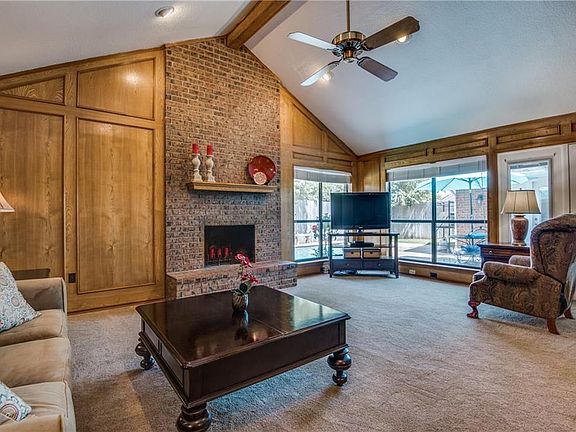 5th image of 3605 Greenway Dr