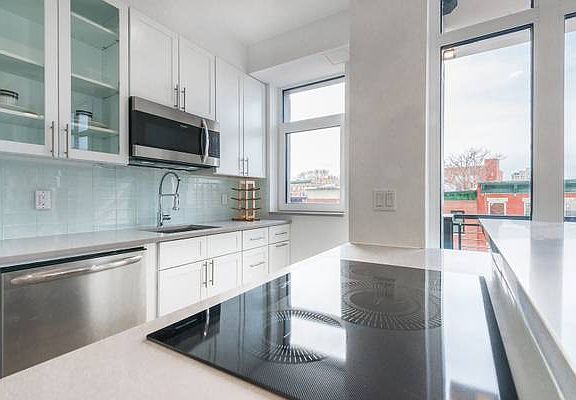 3rd image of 85 Rogers Ave APT 1