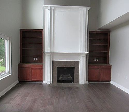 4th image of 4082 S Shore Dr