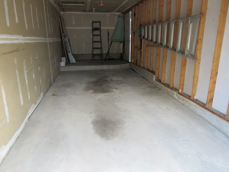 2052 Sunridge Cir — Photo 15