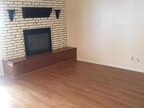 5th image of 3202 Rosewood Dr
