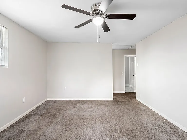 1621 Arthur Ave #C — Photo 10