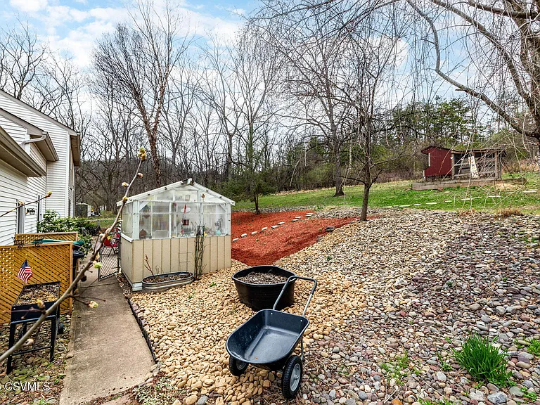 25 Wildwood Rd — Photo 35