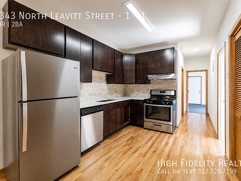 1343 N Leavitt St #1 — Photo 5