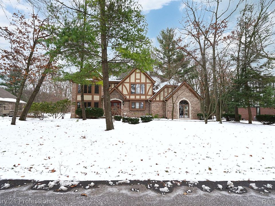1st image of 293 Kirksway Ln